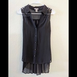 Sleeveless black sheer tunic top